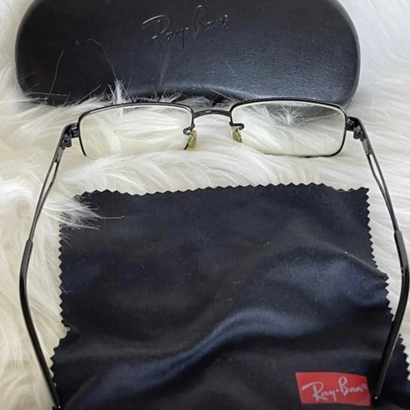 Ray Ban Glasses with case - Picture 5 of 11